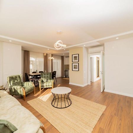 Apartamento Central Flat With Balcony Near Sea In Muratpasa Antalya Exterior foto